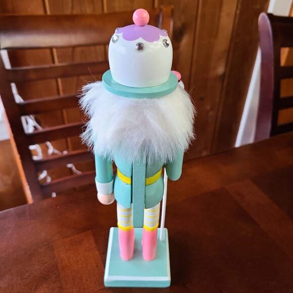 Christmas Nutcracker Soldier Wooden Statue Xmas Holiday Decor Table Decoration - Picture 14 of 16